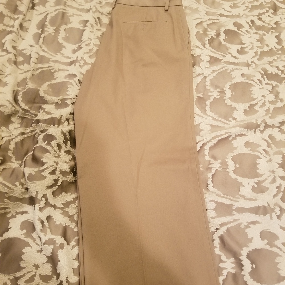 Dockers Khaki pants Size 36x32